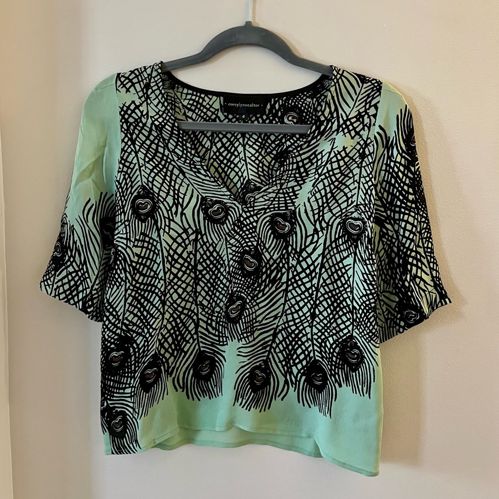 PRICE DROP! Corey Lynn Coulter Silk Green & Black Silk Peacock Blouse T-Shirt